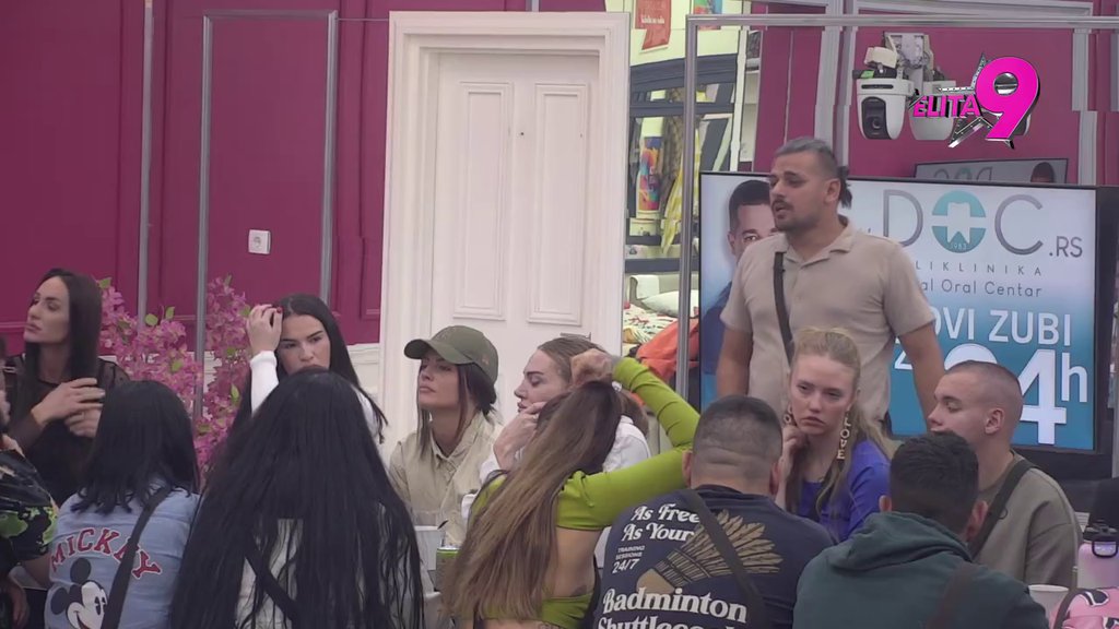 Ko zna kako joj je prenela... Bora Santana otkrio koliko je Mirela uticala na Milicu Kemez tokom razvoda, pa priznao: Njena sestra iz Novog Sada nam je više puta bila u kući nego ONA! (VIDEO)
