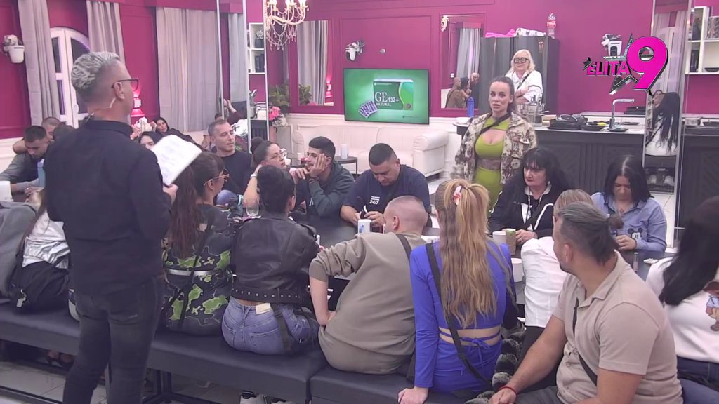 Ima ona čija mu*a treba da gleda: Teodora isprozivala Mikija Dudića i dobila povratnu, Viktor i Dušica cvrkuću, on priznao: Potpisujem, sebe vidim jedino s njom (VIDEO)