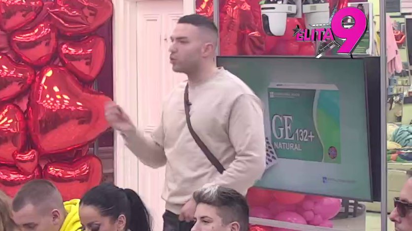 OTVORIO DUŠU: Anđelo otkrio šta je sve uradio za Anitu u njihovoj vezu, ona šokirala odgovorom, pa pomenula sina (VIDEO)