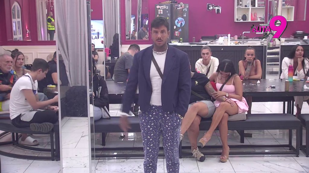Asmin je glavni problem: Aneli shvatila da je Filip folirao da zbog Nore neće vezu sa njom, Đukić ušao u crveno i zaurlao na nju! (VIDEO)