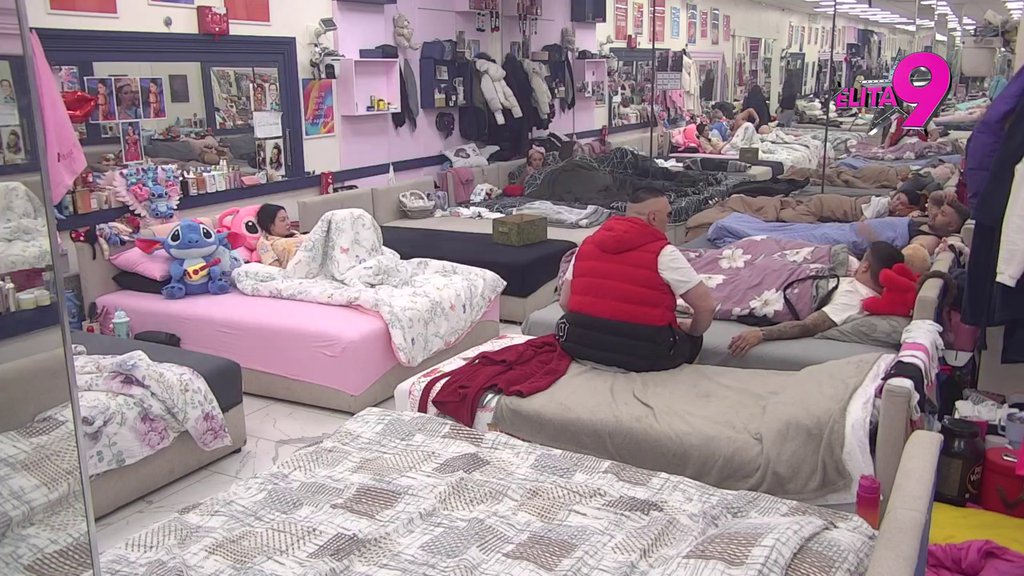 Stanija bolje da začepi uši! Asmin otkrio da su imali 17 puta dnevno se*s (VIDEO)