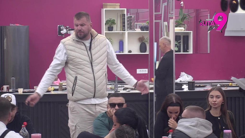 Ovo pitanje izazvalo je karambol: Alibaba i Janjuš dobili zadatak da navedu pet dobrih i loših osobina Aneli i Maje, nastao haos (VIDEO)