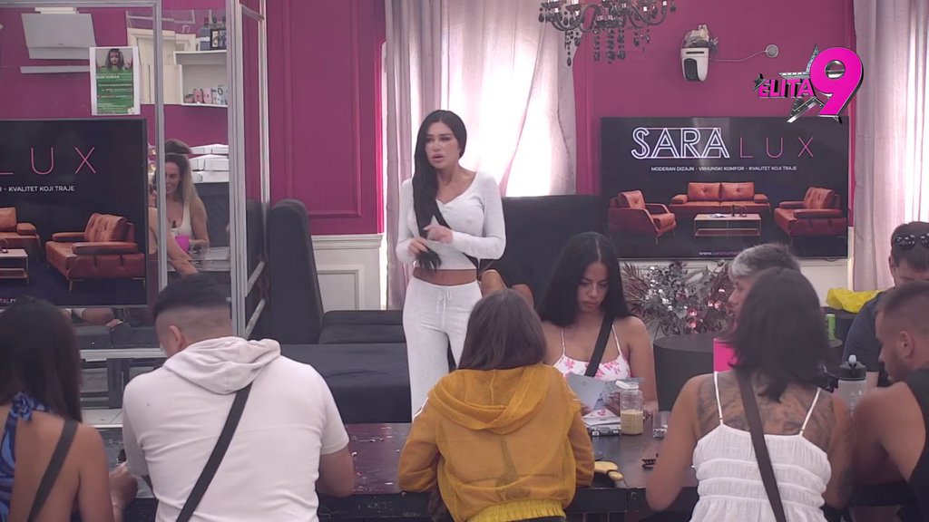Na stubu srama: Stanija osuđena jer je posle svega otišla na rođendan Luke Vujovića! (VIDEO)