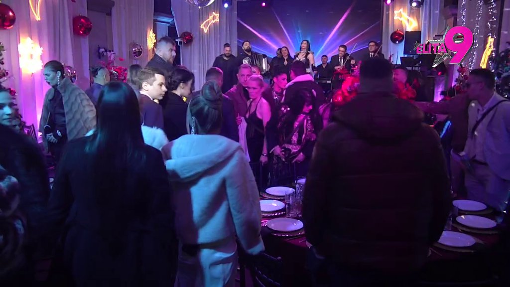 Olivera Marković i Dj Neba stigli u Šimanovce: Bora Santana se latio mikrofona i najavio ludu žurku do zore! (VIDEO)