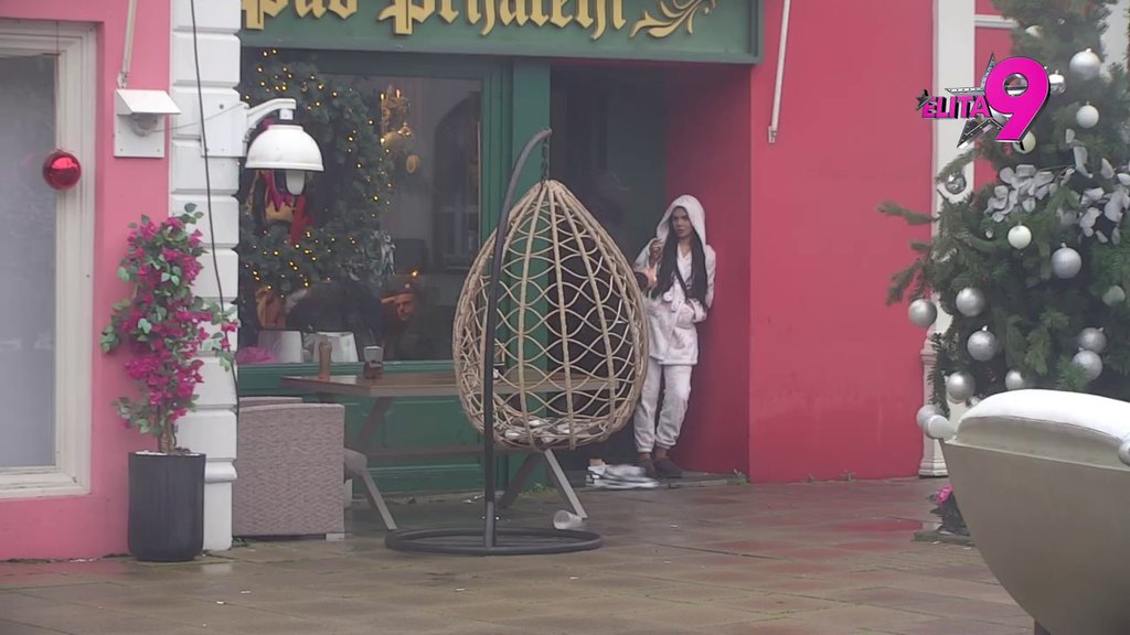 VODI RAČUNA O TERMINOLOGIJI, KAŽI DA SMO VODILI LJUBAV! Luka upozorio Anitu da pazi šta priča kad je učesnici prozivaju za DIVLJAČKE ODNOSE sa njim! (VIDEO)