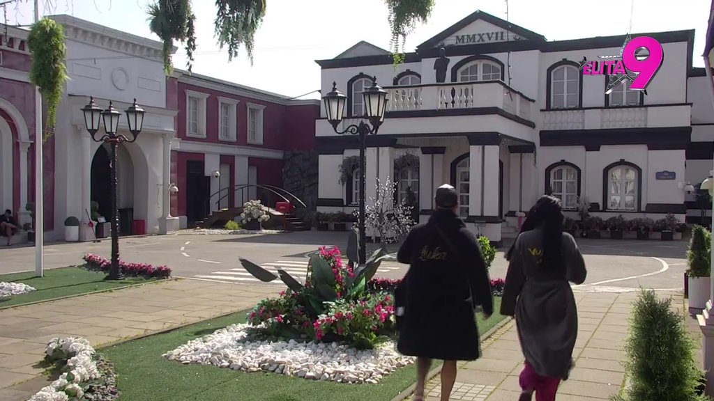 Ne može da odoli! Luka napravio neprijatnu scenu Aniti nasred Bele kuće, ona povikala: NEMOJ DA ME HVATAŠ! (VIDEO)