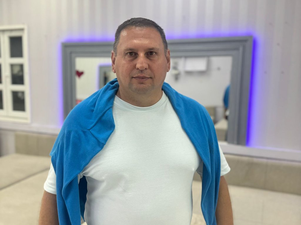 Oglasio se Taki Marinković: Razvezao jezik i u svom stilu žestoko potkačio Jovanu pevačicu nakon izdaje Maje zbog Aneli!