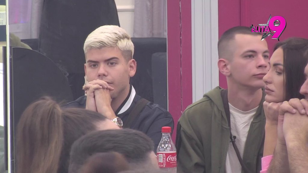 Opšti haos! Stanijin žuti karton digao sve na noge, Asmin joj se obratio u kameru: Ako joj smeta... (VIDEO)
