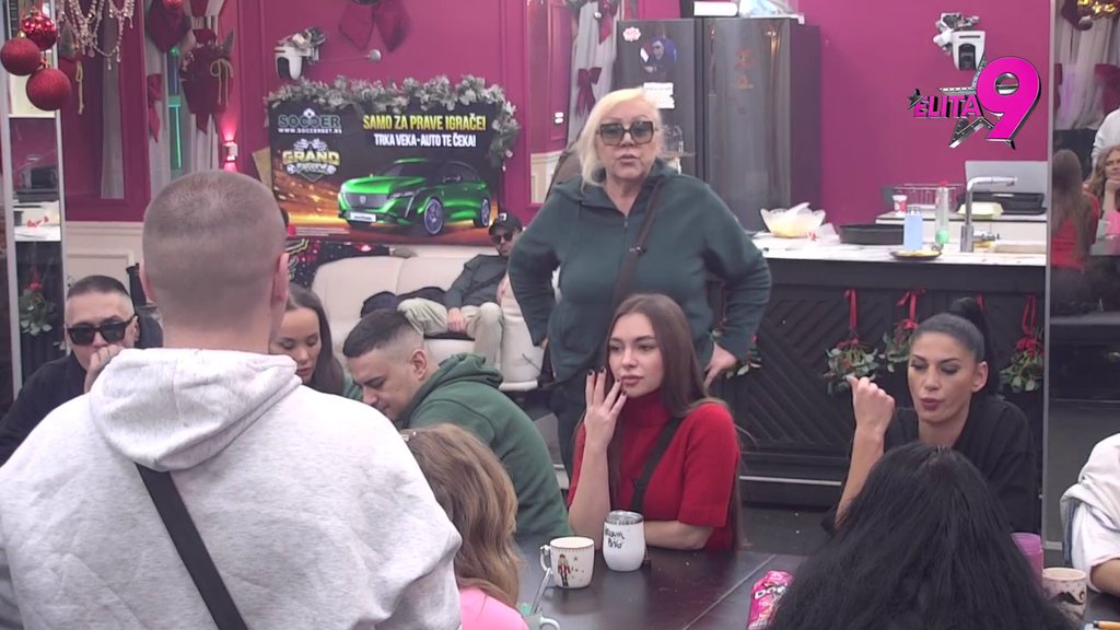 Izdala i Anu sada?! Zorica dokazala da je ispala DUPLJAK, Kačavenda obrisala ponovo patos s Ćurčićevom i Markovićkom: Obe ste iste stvari pričale... (VIDEO)