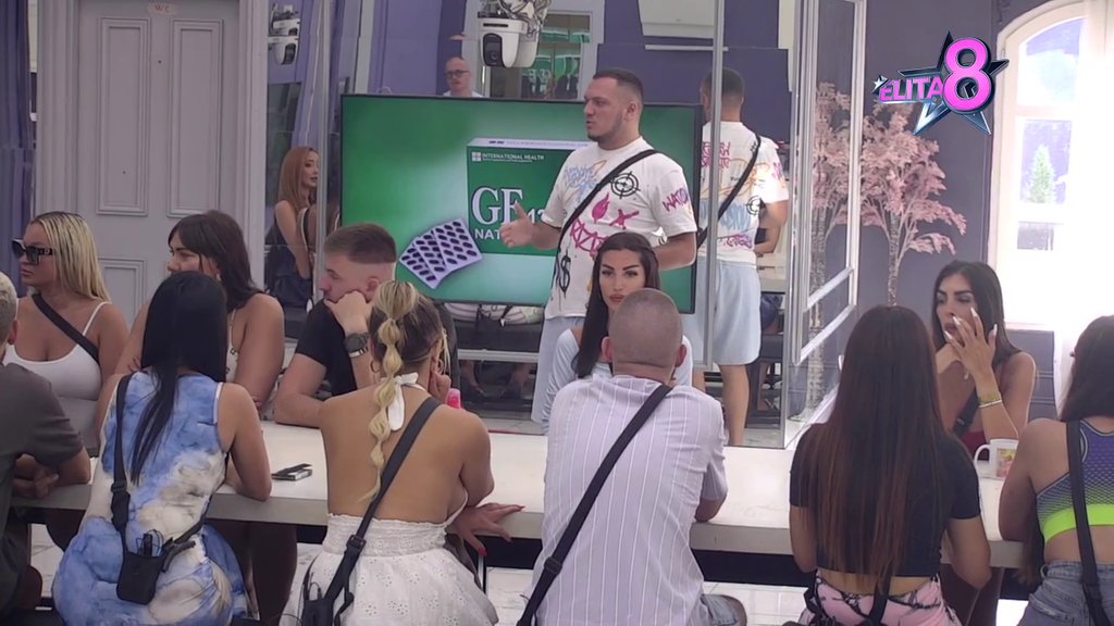 Skupio poslednje ostatke svog dostojanstva! Gastoz se konačno seli iz kreveta, Anđelina reakcija izazvala haos! Karić je razorktio: Deluje kao.... (VIDEO)
