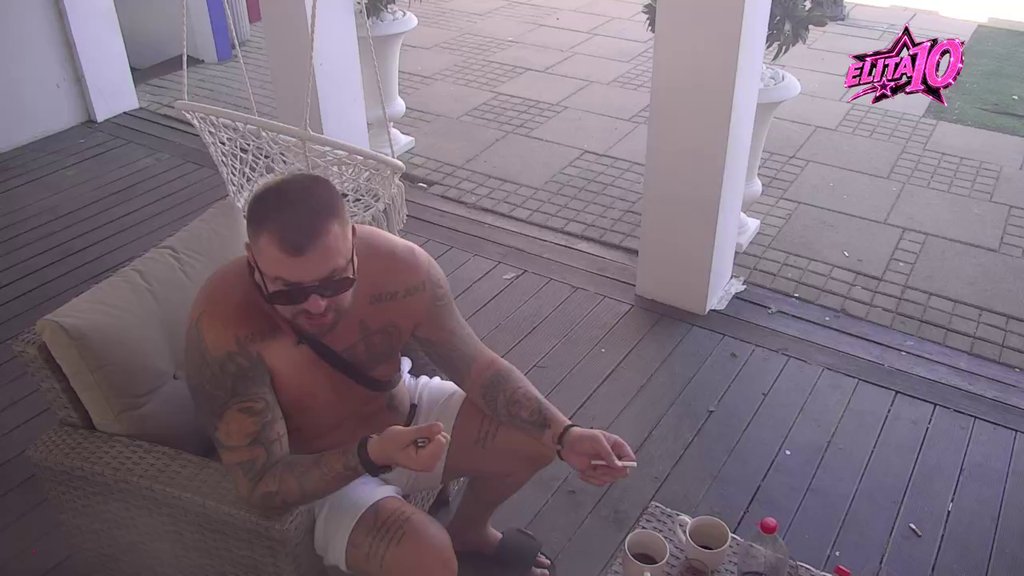 Briješ li se dole?! Janjuš i Car rešetaju Mirjanu pitanjima: Nisu joj dali da se izvuče, krenuli pravo u intimu! (VIDEO)