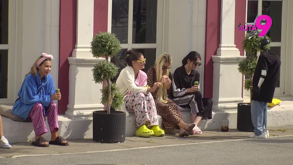 PRIZNALA SVE: Boginja otkrila da li je pao poljubac između nje i Anđela (VIDEO)