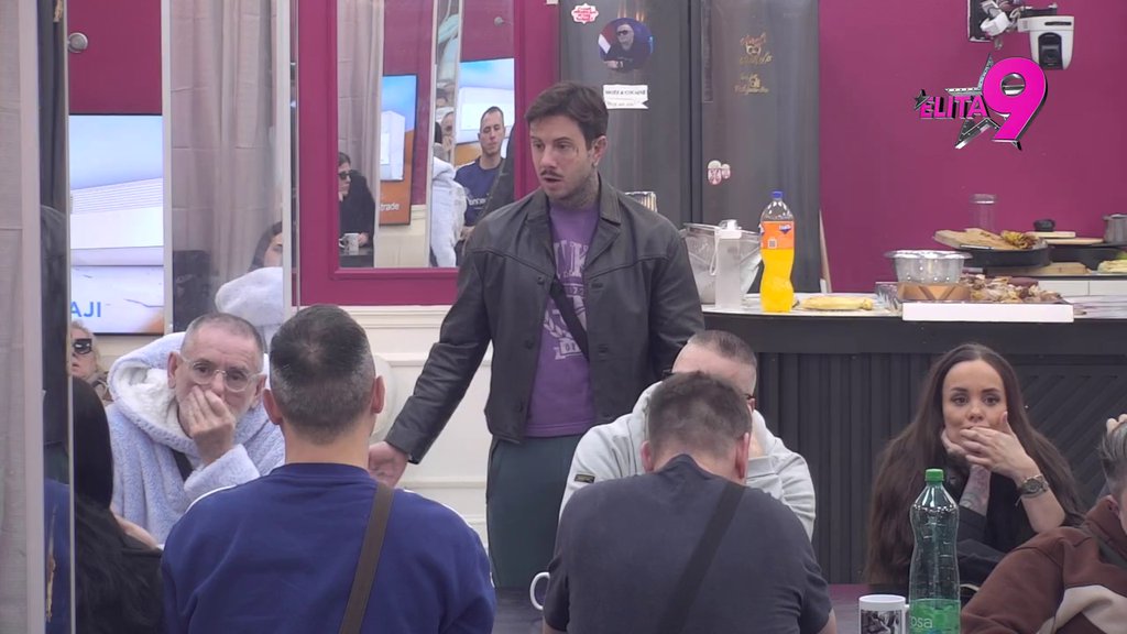 FILIP KAO PAO S MARSA! Čudi se što Aneli 'otvara put' ka njemu, Marinković ga RASTAVIO NA SITNE ČINIOCE! (VIDEO)