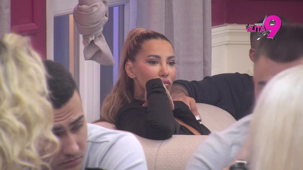 DOČEKAO SVOJIH PET MINUTA: Ivan pokušao da okrene Aneli protiv Asmina, plan mu se izjalovio! (VIDEO)