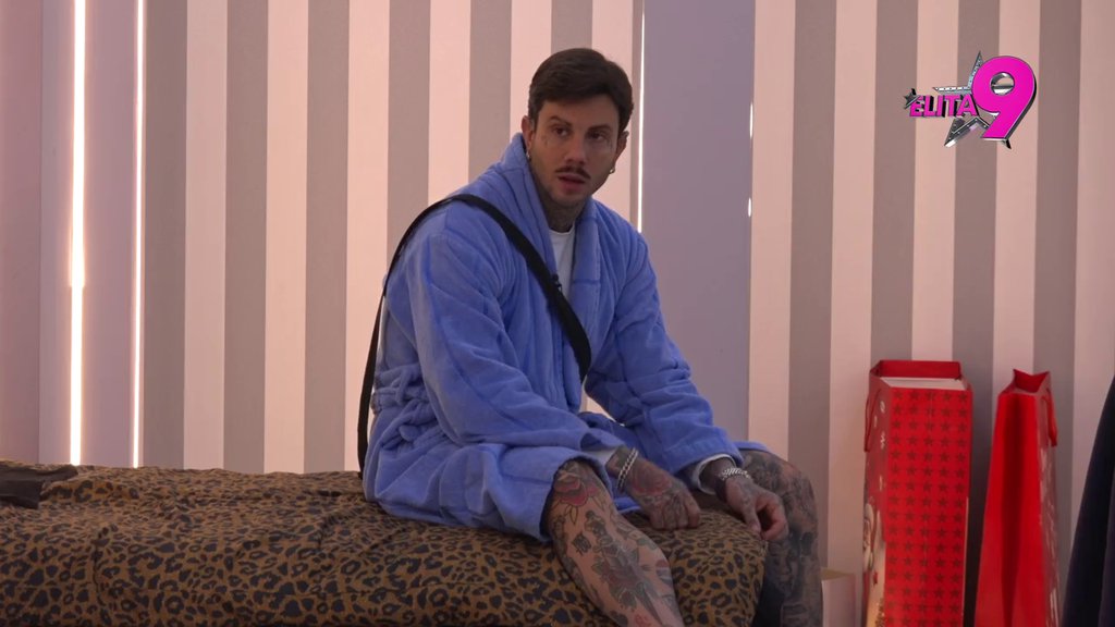 Ako neće sa njom, ne može ni sa jednom! Maja doživela pomračenje, izdala upozorenje Đukićevim bivšim i budućim devojkama: Žene, samo da znate... (VIDEO)