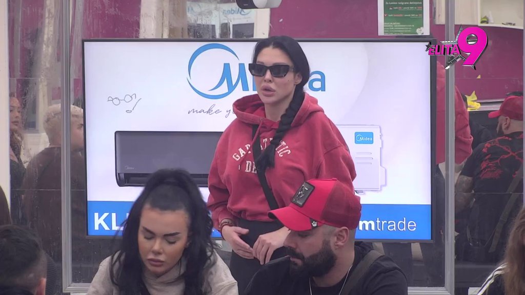 BUKTI RAT MAJE I STANIJE! Pljušte teške prozivke na sve strane, Marinkovićeva ređa nikad niže udarce: Prihvati da si ljubavnica (VIDEO)