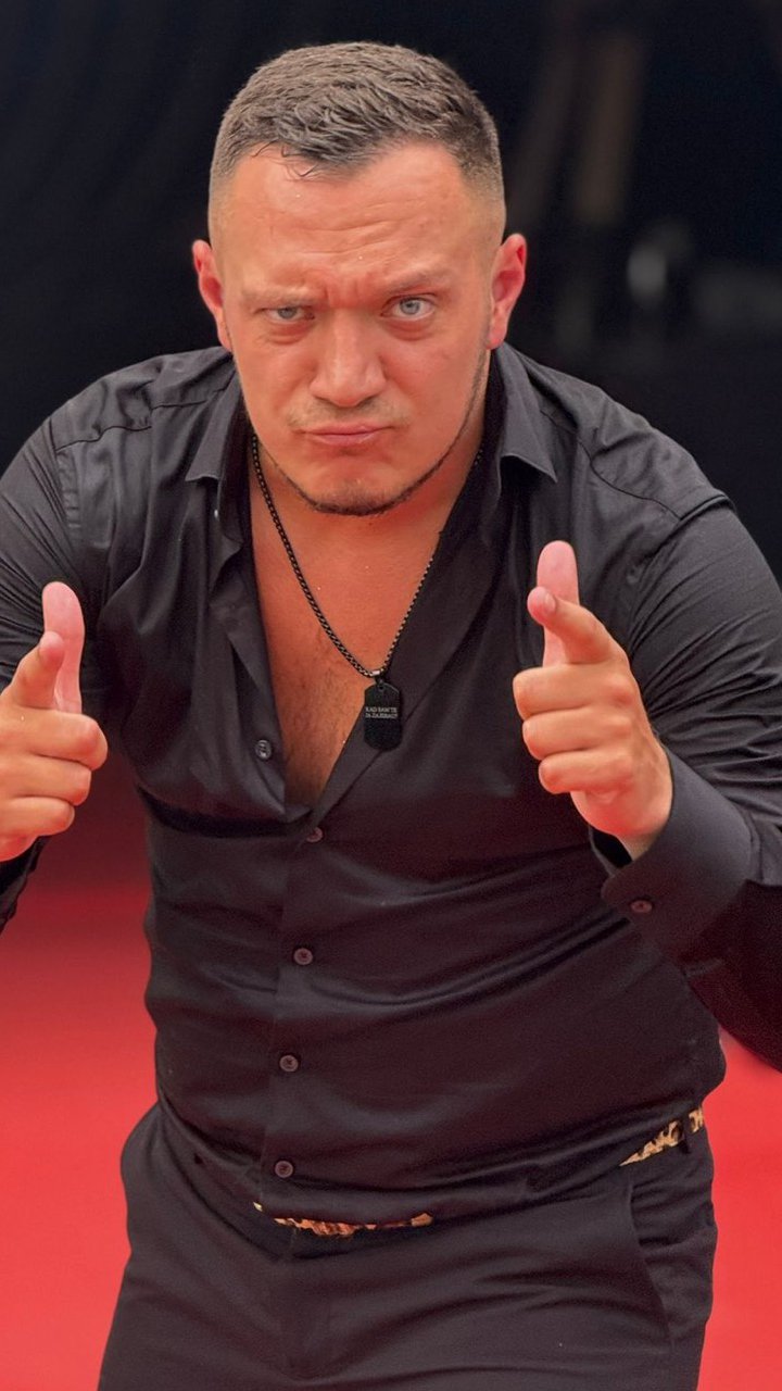 GASTOZ EKSKLUZIVNO ZA PINK.RS! Pobednik Elite priznao ko mu je najveće razočarenje, otkrio da li je U VEZI sa Anđelom, spomenuo Velišu i opleo po Pavlu Jovanoviću: KUPIO BIH MU CIPELE (VIDEO)