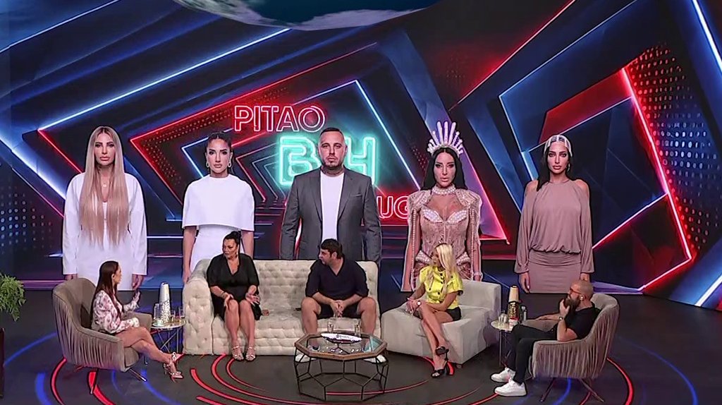 LUPILA BIH MU ŠAMARČINU! Drugarica Filipa Cara besna kao ris, javno ga ispljuvala u emisiji: Istripovao je da je... (VIDEO)