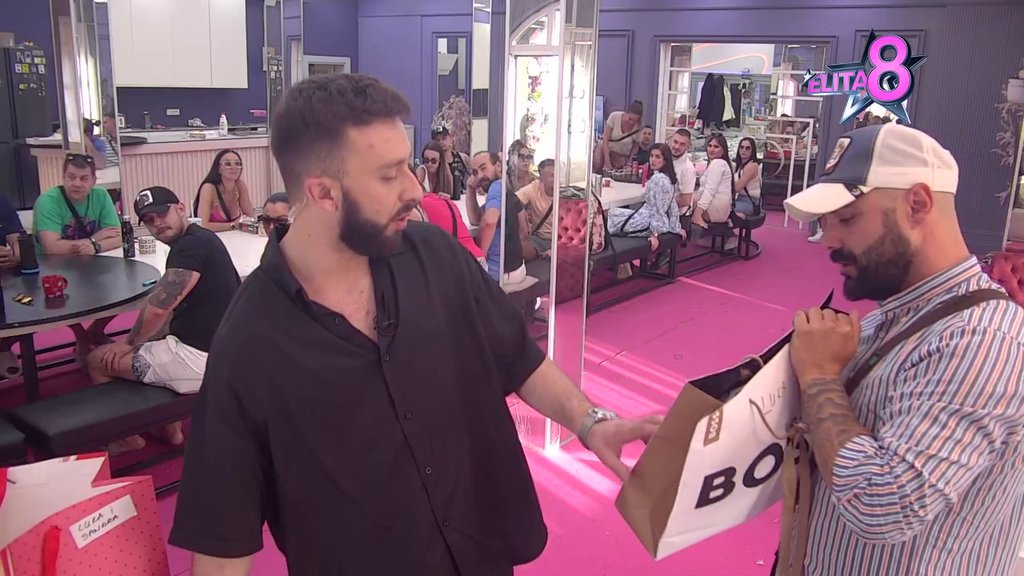 Ni Baja, ni Biljana već on: Evo ko je Luki poslao čestitku, a zbog čijih reči je bio na ivici suza! (VIDEO)