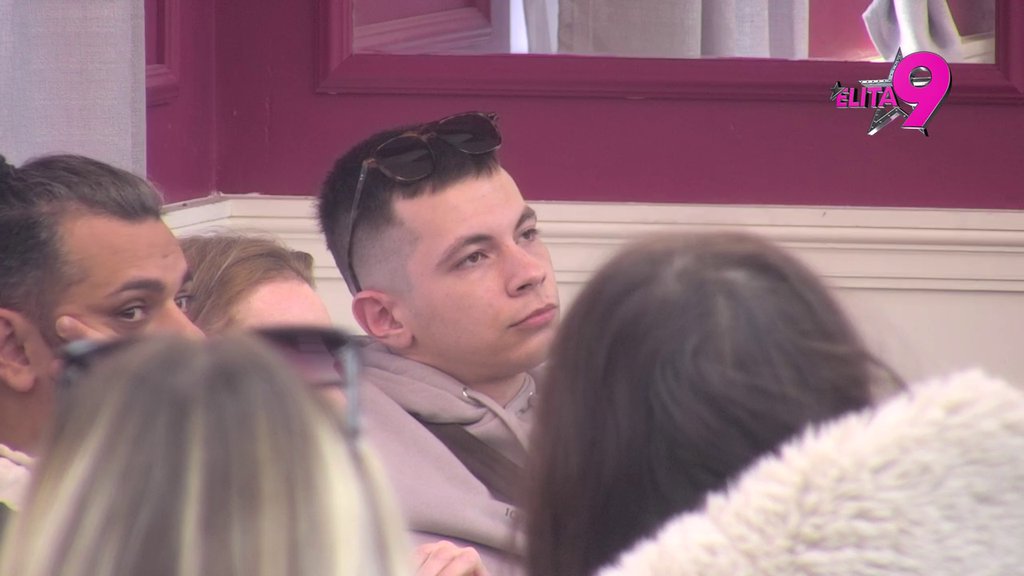 PUŠILA SI TRAVU SA 12 GODINA I U TRUDNOĆI! Aneli nastavila da urniše Hanu, Neriu poručila: Majka ti svaki dan plače zbog tebe! (VIDEO)