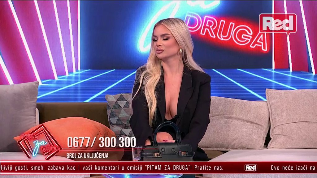 DEČKO MI NE DA VIŠE DA SE OPERIŠEM: Anja Todorović posle Zadruge promenila život iz korena, a evo šta kaže o Aneli, Asminu i Luki