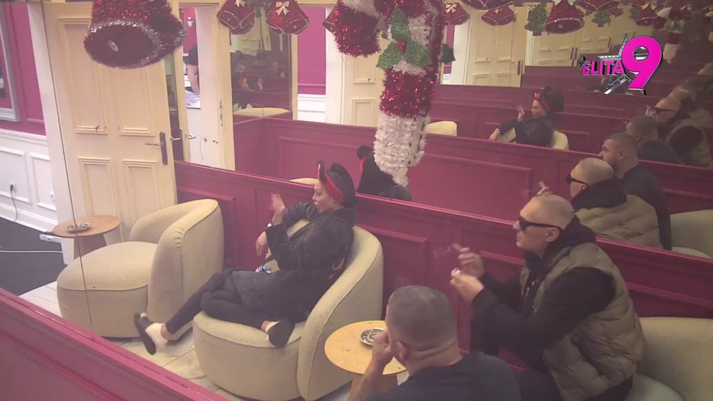 JA ŽELIM ŽIVOT SA TOBOM: Asmin još jednom Maji stavio do znanja da je voli, ona se odlučila na OVAJ KORAK (VIDEO)