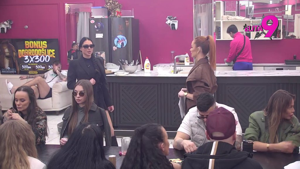 PECKA ME, BOLI JE JER JE IGNORIŠEM: Asmin po ko zna koji put rešio da zaboravi na Maju, ona ne prestaje sa provokacijama! (VIDEO)