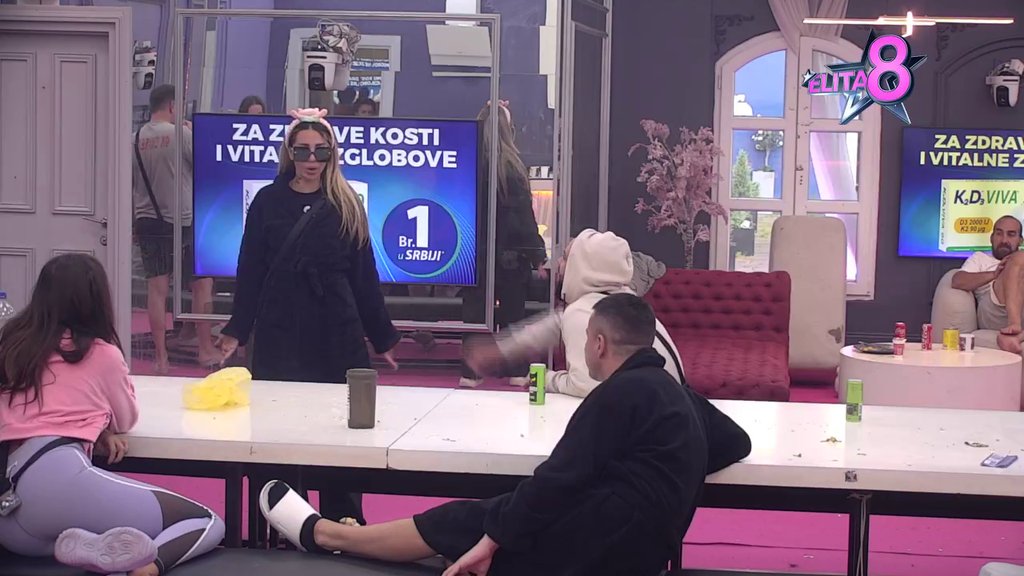 Uspeo da joj pomuti um: Luka igra prljavo na više frontova, Aneli ponovo pala na njegove laži! (VIDEO)