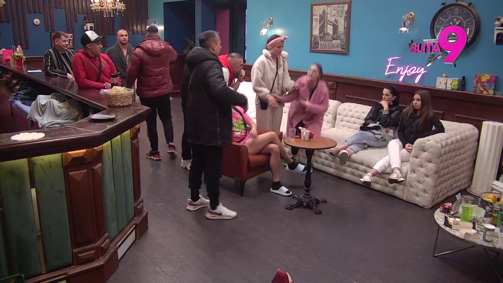 PREŠAO JE SVE GRANICE: Miki posavetovao Boru da povuče ručnu u druženju sa Urošem, šokiran njegovim ponašanjem: OFARBAO SI SE KAO ON! (VIDEO)