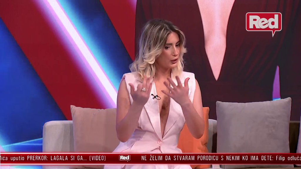 ŽELI DA BUDE POPUT MENSURA: Bivša učesnica 'Elite 9' zarežala na Viktora Gagića, smatra da je izmanipulisao Minu: ON JE PERFIDAN, MALI GAD! (VIDEO)