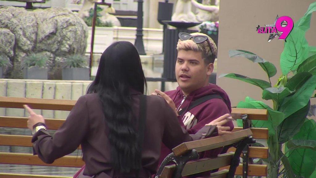 DAO JOJ PUŠKICE! Uroš održao predavanje Maji šta da kaže Sofiji u svađi! (VIDEO)