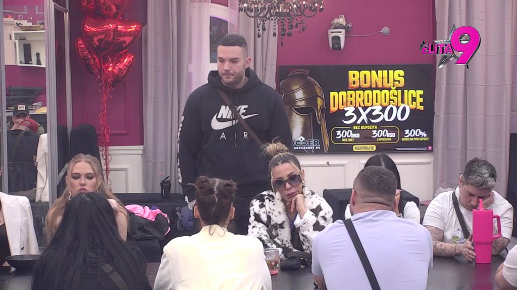 SADA JE SVE JASNO: Maja stavila Asminu do znanja da li ima šanse kod nje (VIDEO)