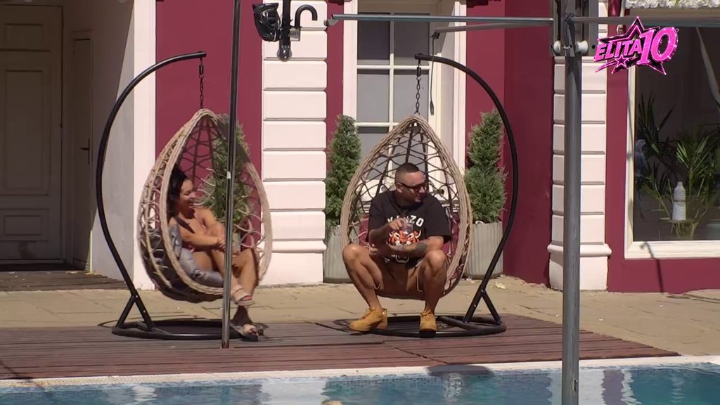 Laura priznala šta se odigralo sa Carem ISPOD POKRIVAČA! On pokušao da sakrije, ona sve OTKRILA (VIDEO)