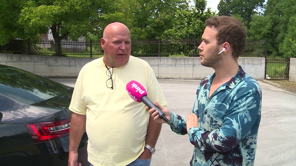 ZAVIRITE U REZIDENCIJU DURDŽIĆ! Mustafa pokazao raskošno imanje, otkrio koja parcela pripada Asminu, pa pokazao garažu i skupocenu mašinu (VIDEO)