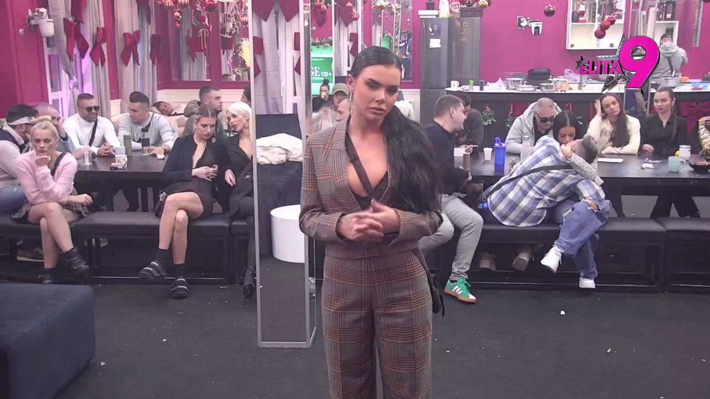 Sviđa mi se kakav je otac, čak iako zatrudnim... Anita progovorila o ljubavi sa Lukom, cveta poput ruže, pa priznala: Nije mi dao povoda za bilo čim, verujem mu (VIDEO)