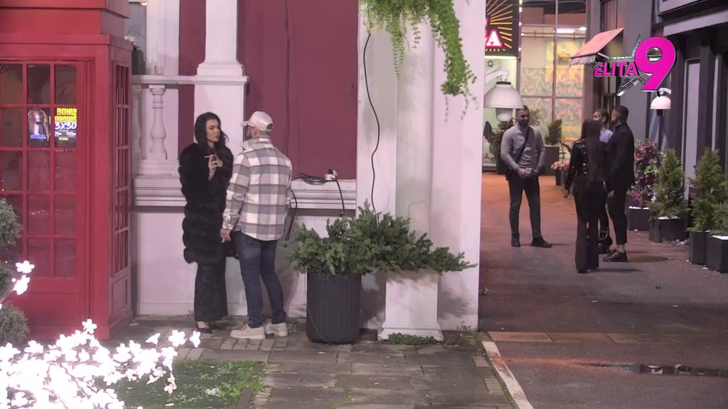 Počela i da pravi svoja pravila: Anita dala Luki zeleno svetlo za lisice s Aneli, ali pod ovim uslovom! (VIDEO)