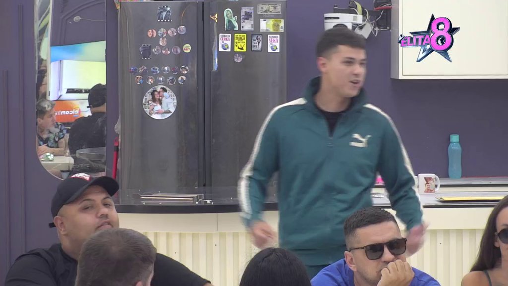 ZANIMA ME JEDINO ŠTA MAJKA KAŽE:  Peja saznao da njegov otac podržava  jedino njegovu vezu sa Enom, pa šokirao sve svojim komentarom! (VIDEO)