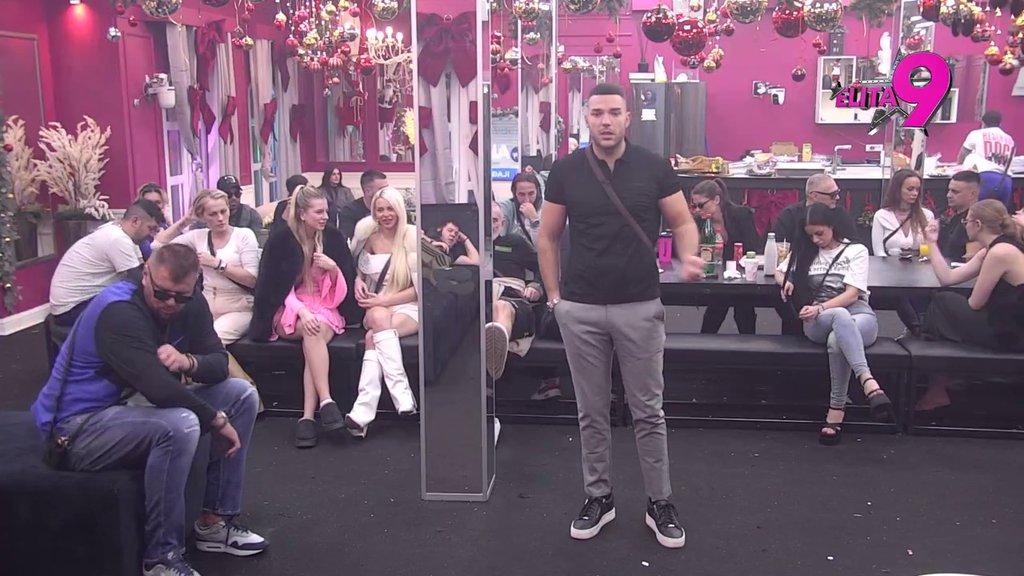 Pun mi je ku*ac ovih dreševa i kanturina: Kačavenda izvređala Jakšićku kao nikad do sada, Anđelo je pokopao: Prva je uvredila Janjuša, pa šta očekuje?! (VIDEO)