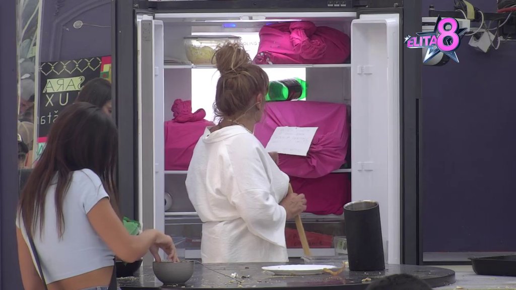 Pokušao da je omekša: Mama Džehva izazvala žestoku svađu u kući podelom poslova, pa je sačekalo iznenađenje od Stefana Karića! (VIDEO)