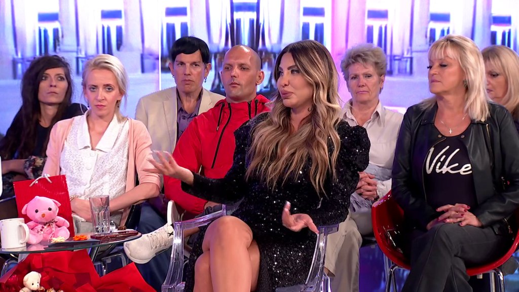 IZBRISALA BIH DA JE ON NORIN OTAC: Aneli brutalno zgazila Alibabu nakon što je saznala da je drži u šaci! Zemlja se trese od HAOSA koji sledi! (VIDEO)