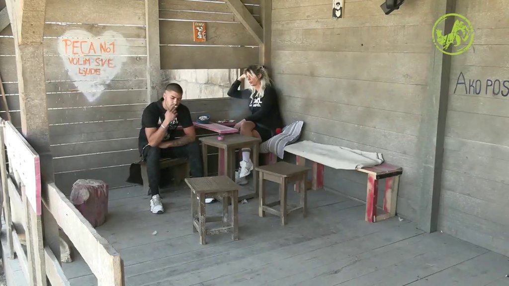 Trač pab izgoreo od NEPRIJATNOSTI: Elena i Ognjen se našli u nezgodnoj situaciji, a pomirenja ni na vidiku (VIDEO)