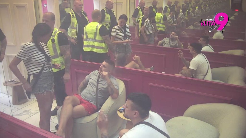 POPUCAO PO ŠAVOVIMA! Asmina negativni komentari na račun veze s Majom izbacili iz takta, najavio joj ŠUT KARTU (VIDEO)