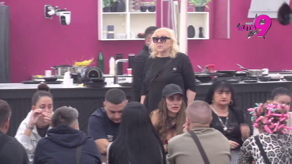 METEŽ U BELOJ KUĆI! Mića rešio da isprovocira Asmina, pa dobio njegov brutalan odgovor! (VIDEO)