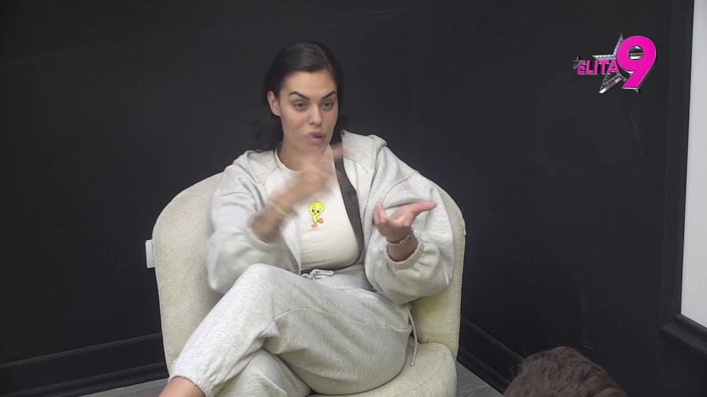 Ovo niko nije znao: Mina obelodanila sve o Majinim modricama i Asminu, pa se osvrnula na Sofiju i njenog verenika (70)! (VIDEO)