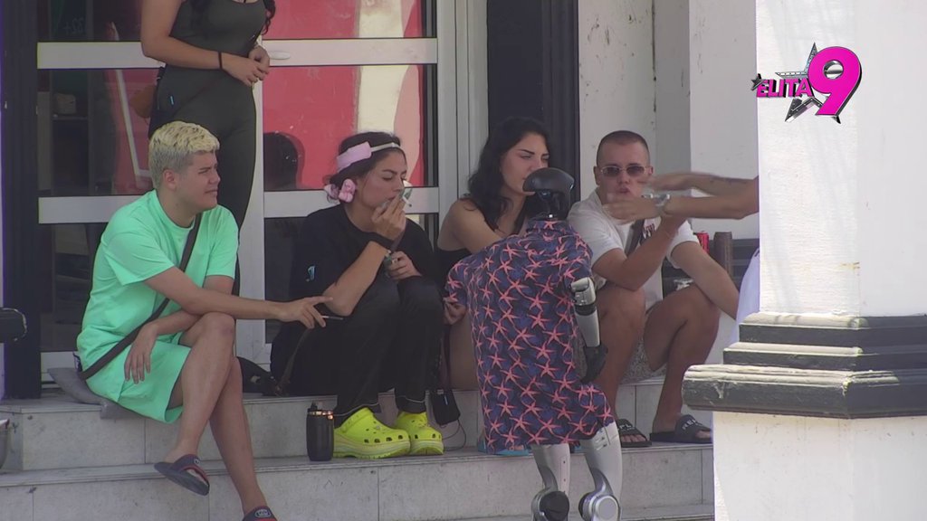 Vepar pobegao iz šume i sunča se tamo! Toša stigao u Elitu, Dača odmah počeo da se žali na Asmina! (VIDEO)