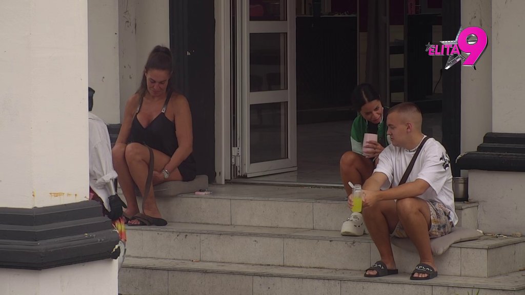 Pokreće novi biznis: Toša uništio Kačavendu prozivkama, ona donela odluku da on bude PROMOTER njenog VAGINAŽA! (VIDEO)