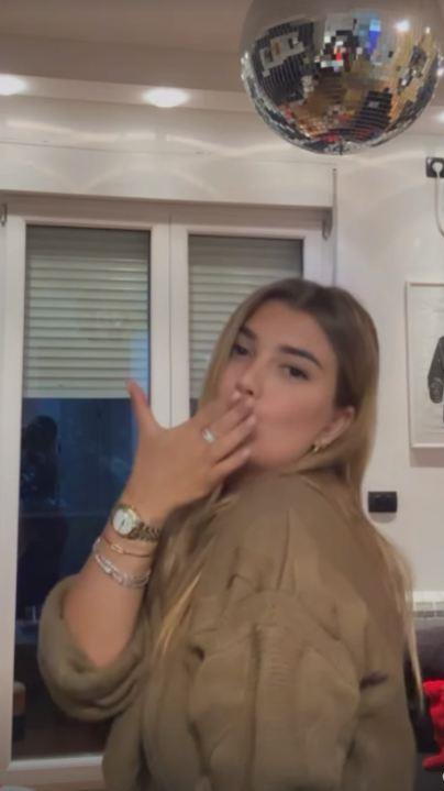 ZAHVATIO JE SVAKI MIŠIĆ, KOST, GLAVU: Kija Kockar objavom s ONKOLOGIJE zabrinula fanove (FOTO)