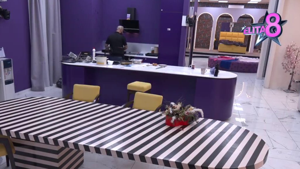 Kupi prnje i beži iz hotela jer da ostaneš, služila bi mi za kar*nje: Luka brutalno isponižavao Aneli, ona se pokrila ušima od blama! (VIDEO)