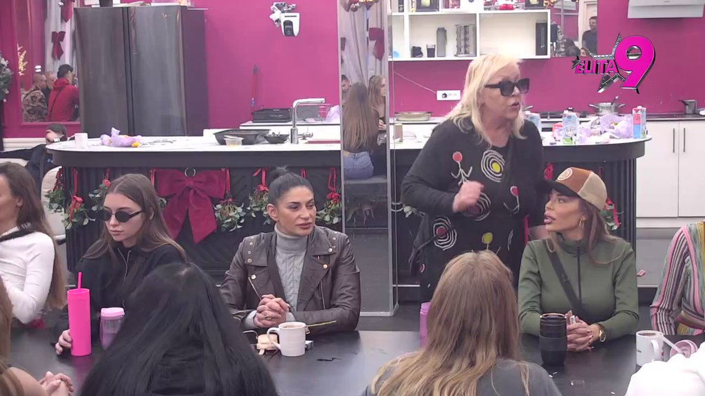 IDEŠ LINIJOM MANJEG OTPORA: Bora pobesneo zbog Zoricinog uvijanja u celofan, pa joj poručio da smanji LICEMERJE! (VIDEO)