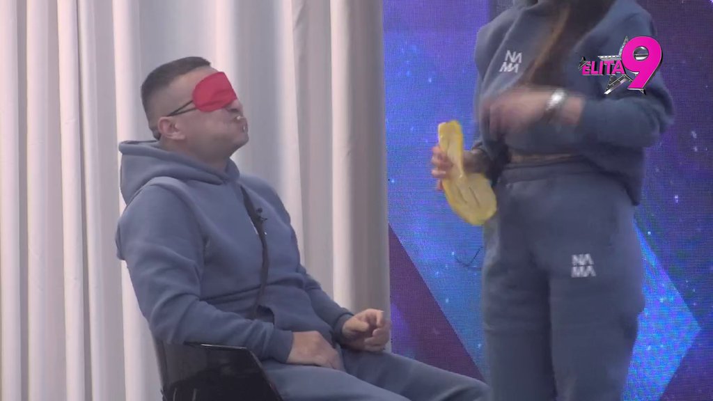 Vežbali smo kod kuće, ali ne na njemu: Teodora komentarom sve ostavila bez teksta, Bebica ponosan! (VIDEO)